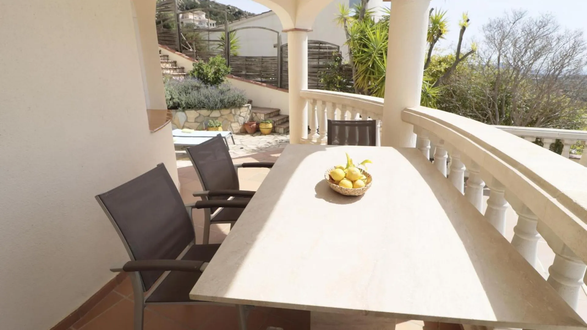 Disfruta De Esta Casa Con Fantasticas Vistas, Piscina Y Jardin Privado Situada En Can Isaac, Palau Saverdera, Costa Brava - Es-366-6